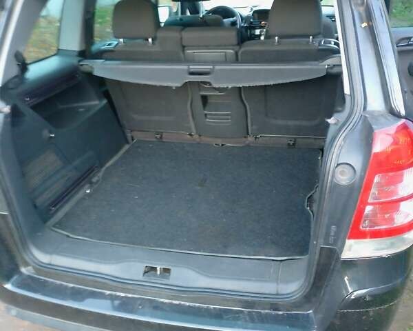 Опель Зафира 2013 в Нововолынск на Automoto.ua Черный Опель Зафира, объемом двигателя 1.7 л и пробегом 216 тыс. км за 9300 $, фото 7 на Automoto.ua