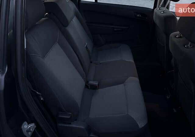 Черный Опель Зафира, объемом двигателя 1.7 л и пробегом 209 тыс. км за 8500 $, фото 34 на Automoto.ua