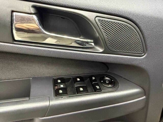 Черный Опель Зафира, объемом двигателя 1.8 л и пробегом 204 тыс. км за 8500 $, фото 6 на Automoto.ua