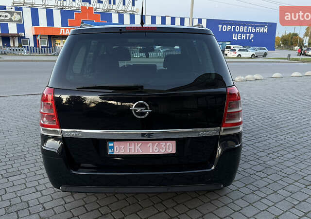 Черный Опель Зафира, объемом двигателя 1.7 л и пробегом 209 тыс. км за 8500 $, фото 5 на Automoto.ua