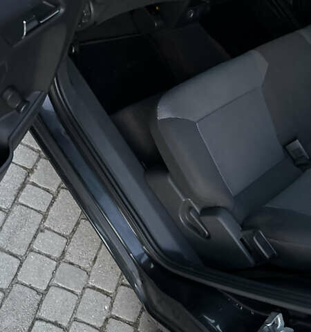 Черный Опель Зафира, объемом двигателя 1.7 л и пробегом 209 тыс. км за 8500 $, фото 26 на Automoto.ua