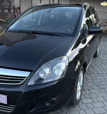 Черный Опель Зафира, объемом двигателя 1.7 л и пробегом 209 тыс. км за 8500 $, фото 10 на Automoto.ua