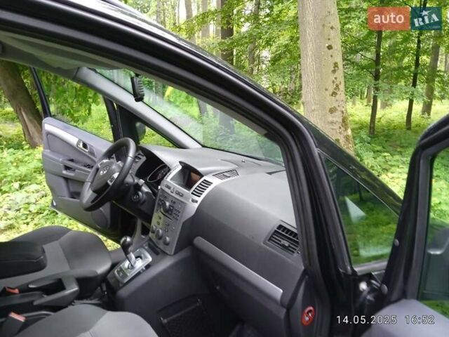 Чорний Опель Зафіра, об'ємом двигуна 1.8 л та пробігом 204 тис. км за 8900 $, фото 22 на Automoto.ua