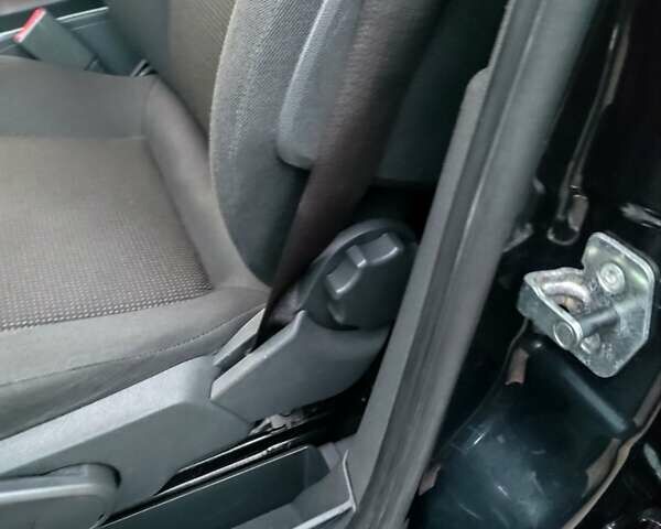 Черный Опель Зафира, объемом двигателя 1.8 л и пробегом 238 тыс. км за 8150 $, фото 38 на Automoto.ua