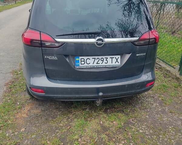 Черный Опель Зафира, объемом двигателя 1.6 л и пробегом 272 тыс. км за 8600 $, фото 1 на Automoto.ua
