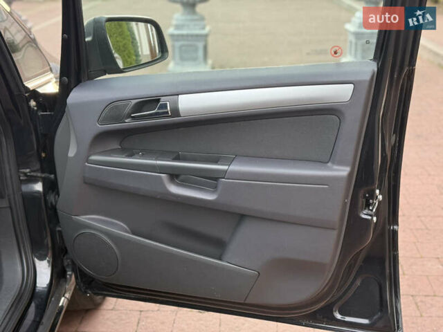 Опель Зафира 2014 в Стрые на Automoto.ua Черный Опель Зафира, объемом двигателя 1.7 л и пробегом 232 тыс. км за 8450 $, фото 55 на Automoto.ua