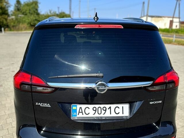 Чорний Опель Зафіра, об'ємом двигуна 1.6 л та пробігом 219 тис. км за 8700 $, фото 4 на Automoto.ua