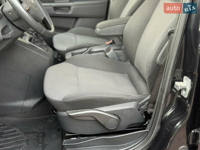 Черный Опель Зафира, объемом двигателя 1.7 л и пробегом 231 тыс. км за 7999 $, фото 40 на Automoto.ua