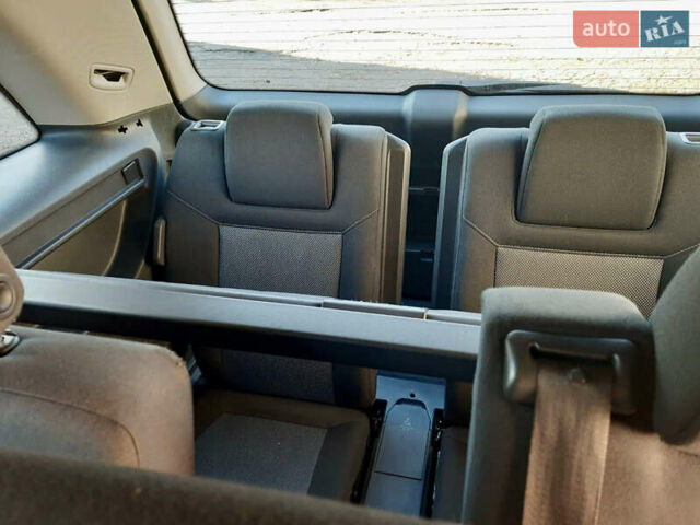 Черный Опель Зафира, объемом двигателя 1.7 л и пробегом 163 тыс. км за 9600 $, фото 19 на Automoto.ua