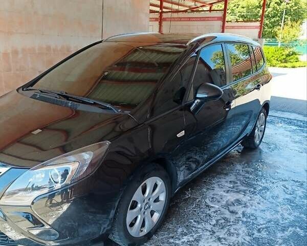 Черный Опель Зафира, объемом двигателя 2 л и пробегом 255 тыс. км за 11999 $, фото 7 на Automoto.ua