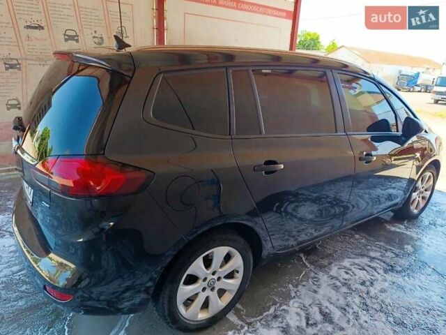 Черный Опель Зафира, объемом двигателя 2 л и пробегом 255 тыс. км за 11999 $, фото 6 на Automoto.ua