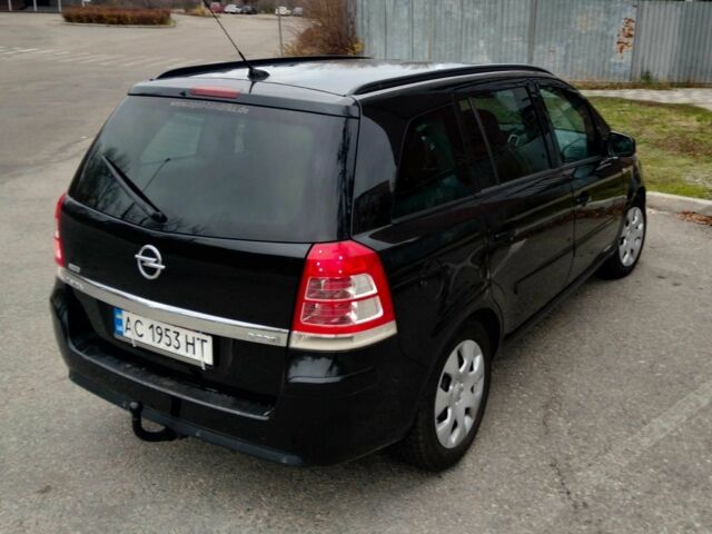 Чорний Опель Зафіра, об'ємом двигуна 1.7 л та пробігом 223 тис. км за 9200 $, фото 3 на Automoto.ua