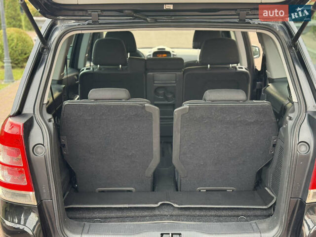 Опель Зафира 2014 в Стрые на Automoto.ua Черный Опель Зафира, объемом двигателя 1.7 л и пробегом 232 тыс. км за 8450 $, фото 4 на Automoto.ua