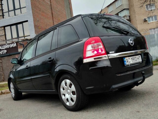Чорний Опель Зафіра, об'ємом двигуна 1.7 л та пробігом 223 тис. км за 9200 $, фото 2 на Automoto.ua