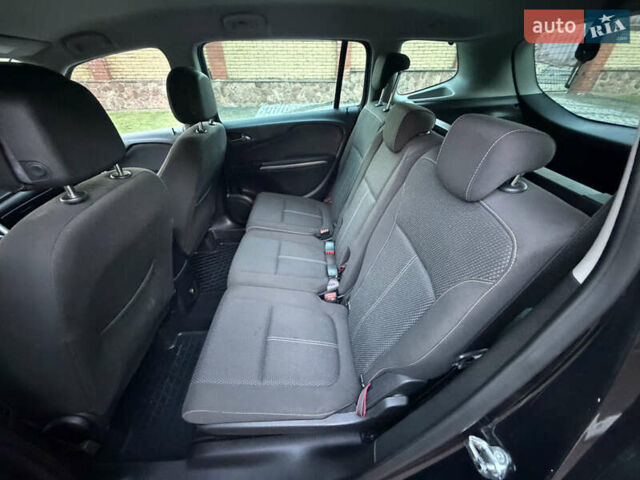 Черный Опель Зафира, объемом двигателя 1.6 л и пробегом 215 тыс. км за 9399 $, фото 23 на Automoto.ua