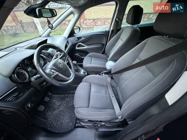 Черный Опель Зафира, объемом двигателя 1.6 л и пробегом 215 тыс. км за 9399 $, фото 17 на Automoto.ua