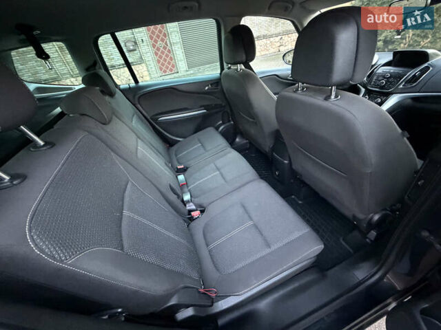 Черный Опель Зафира, объемом двигателя 1.6 л и пробегом 215 тыс. км за 9399 $, фото 20 на Automoto.ua