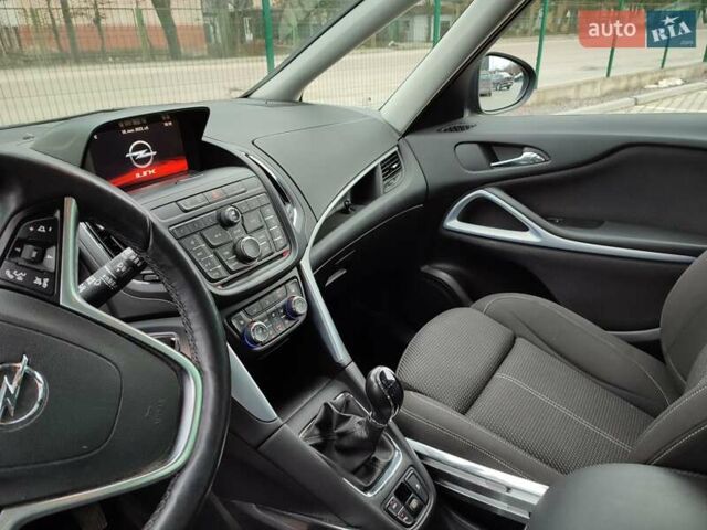 Черный Опель Зафира, объемом двигателя 1.6 л и пробегом 152 тыс. км за 12150 $, фото 5 на Automoto.ua