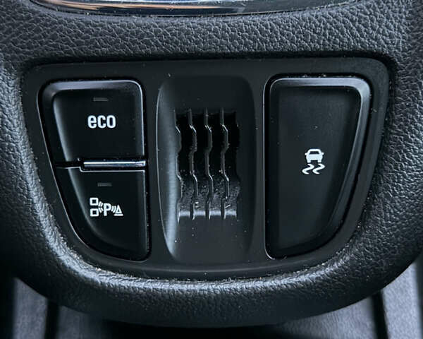 Черный Опель Зафира, объемом двигателя 1.6 л и пробегом 215 тыс. км за 9399 $, фото 35 на Automoto.ua