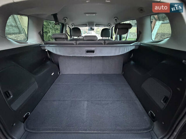 Черный Опель Зафира, объемом двигателя 1.6 л и пробегом 215 тыс. км за 9399 $, фото 21 на Automoto.ua