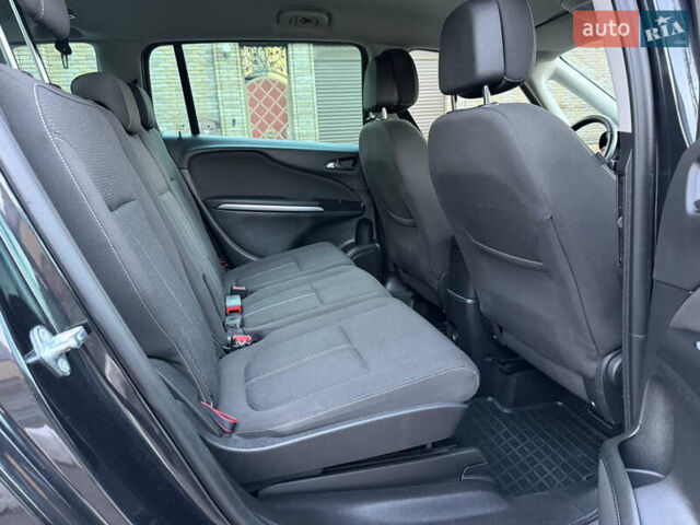 Черный Опель Зафира, объемом двигателя 1.6 л и пробегом 215 тыс. км за 9399 $, фото 19 на Automoto.ua