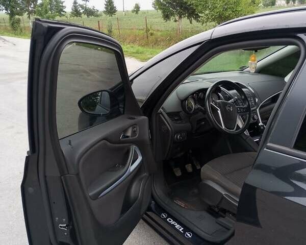 Черный Опель Зафира, объемом двигателя 2 л и пробегом 185 тыс. км за 11500 $, фото 2 на Automoto.ua