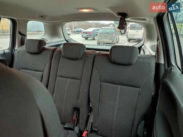 Черный Опель Зафира, объемом двигателя 1.6 л и пробегом 152 тыс. км за 12150 $, фото 6 на Automoto.ua