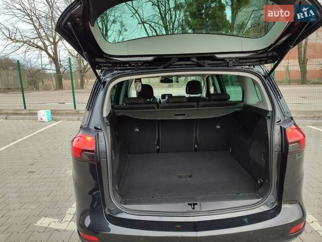 Черный Опель Зафира, объемом двигателя 1.6 л и пробегом 152 тыс. км за 12150 $, фото 9 на Automoto.ua