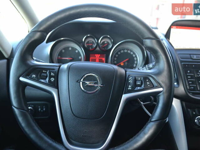 Черный Опель Зафира, объемом двигателя 1.96 л и пробегом 165 тыс. км за 13200 $, фото 32 на Automoto.ua