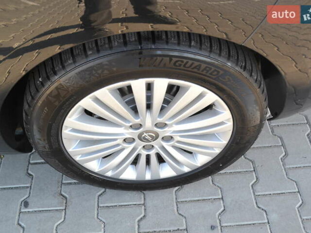 Черный Опель Зафира, объемом двигателя 1.96 л и пробегом 165 тыс. км за 13200 $, фото 15 на Automoto.ua