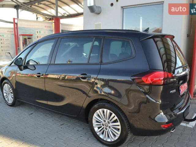 Черный Опель Зафира, объемом двигателя 1.96 л и пробегом 165 тыс. км за 13200 $, фото 9 на Automoto.ua