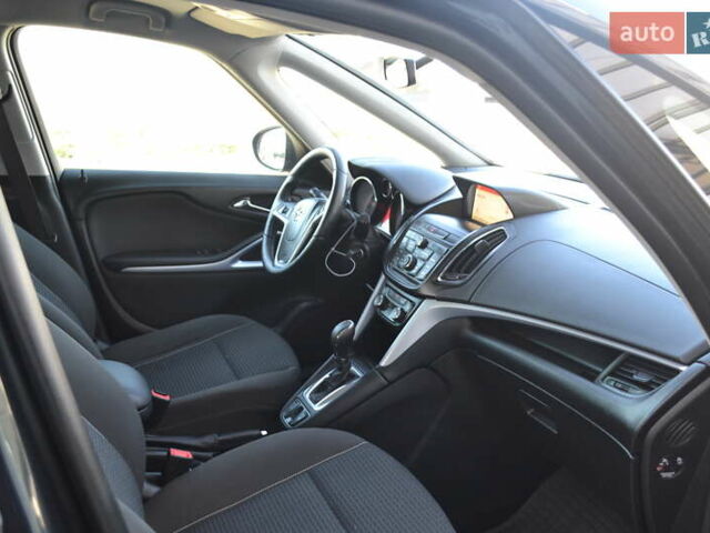 Черный Опель Зафира, объемом двигателя 1.96 л и пробегом 165 тыс. км за 13200 $, фото 31 на Automoto.ua