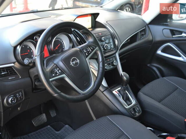 Черный Опель Зафира, объемом двигателя 1.96 л и пробегом 165 тыс. км за 13200 $, фото 20 на Automoto.ua