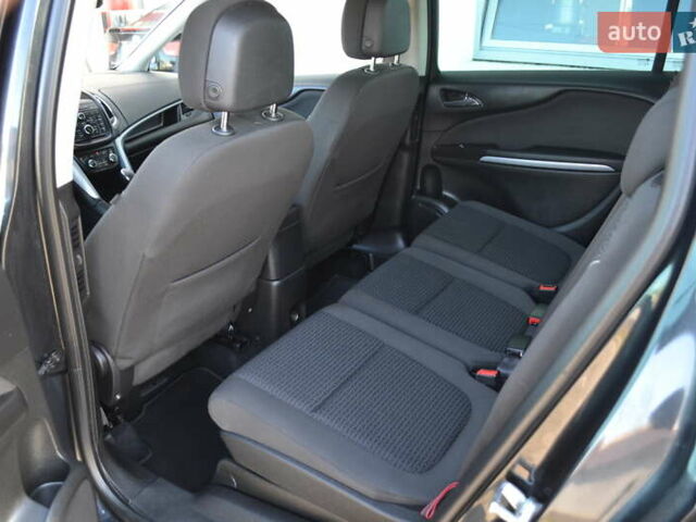 Черный Опель Зафира, объемом двигателя 1.96 л и пробегом 165 тыс. км за 13200 $, фото 21 на Automoto.ua