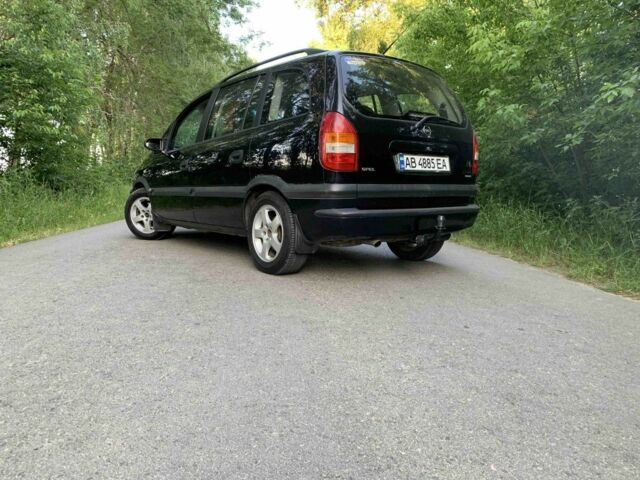 Черный Опель Зафира, объемом двигателя 2 л и пробегом 300 тыс. км за 4000 $, фото 5 на Automoto.ua