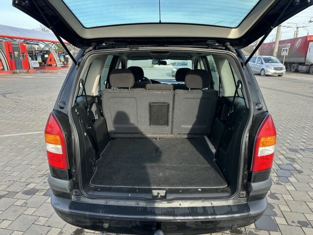 Чорний Опель Зафіра, об'ємом двигуна 2 л та пробігом 200 тис. км за 3900 $, фото 15 на Automoto.ua