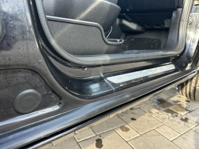 Чорний Опель Зафіра, об'ємом двигуна 2 л та пробігом 200 тис. км за 3900 $, фото 11 на Automoto.ua