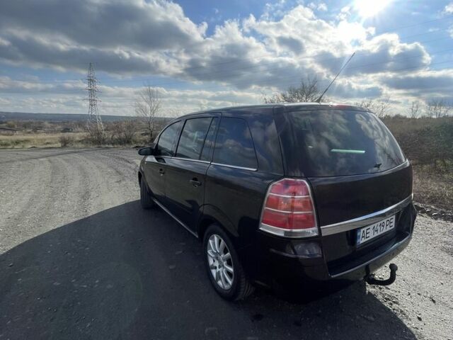 Чорний Опель Зафіра, об'ємом двигуна 2.2 л та пробігом 225 тис. км за 5500 $, фото 2 на Automoto.ua