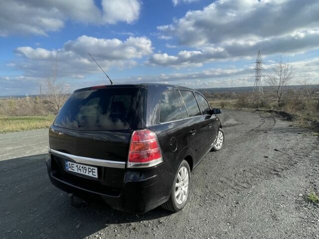 Чорний Опель Зафіра, об'ємом двигуна 2.2 л та пробігом 225 тис. км за 5500 $, фото 3 на Automoto.ua