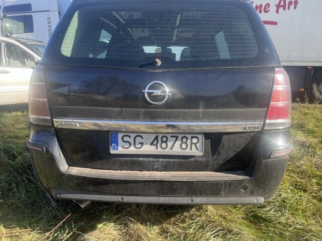 Черный Опель Зафира, объемом двигателя 0 л и пробегом 374 тыс. км за 2550 $, фото 2 на Automoto.ua
