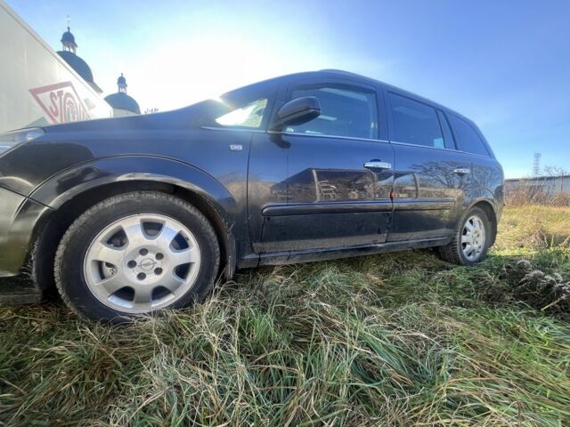 Черный Опель Зафира, объемом двигателя 0 л и пробегом 374 тыс. км за 2550 $, фото 3 на Automoto.ua