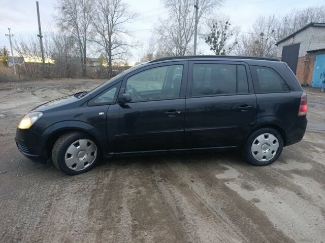 Черный Опель Зафира, объемом двигателя 1.9 л и пробегом 370 тыс. км за 2700 $, фото 1 на Automoto.ua