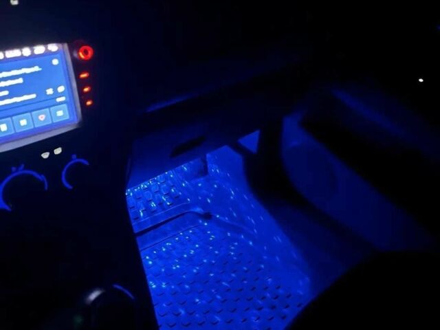 Черный Опель Зафира, объемом двигателя 1.8 л и пробегом 270 тыс. км за 5000 $, фото 5 на Automoto.ua