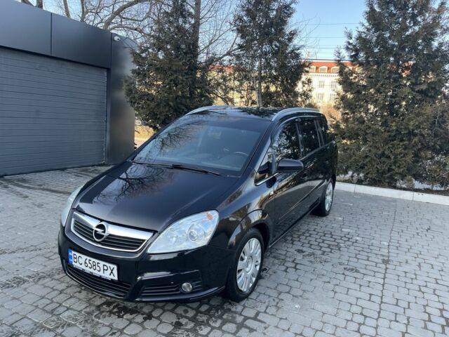 Черный Опель Зафира, объемом двигателя 1.6 л и пробегом 250 тыс. км за 6300 $, фото 2 на Automoto.ua