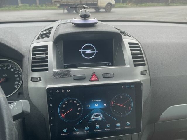 Черный Опель Зафира, объемом двигателя 1.9 л и пробегом 260 тыс. км за 5500 $, фото 5 на Automoto.ua