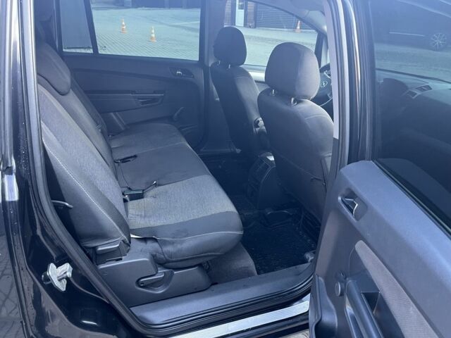 Черный Опель Зафира, объемом двигателя 1.6 л и пробегом 250 тыс. км за 6300 $, фото 8 на Automoto.ua