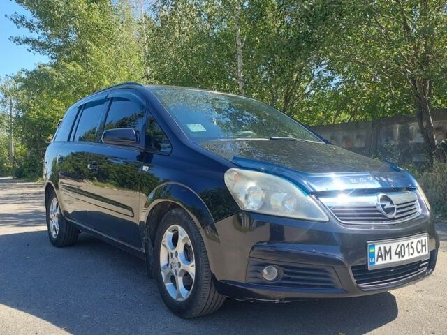 Черный Опель Зафира, объемом двигателя 1.8 л и пробегом 261 тыс. км за 6200 $, фото 3 на Automoto.ua