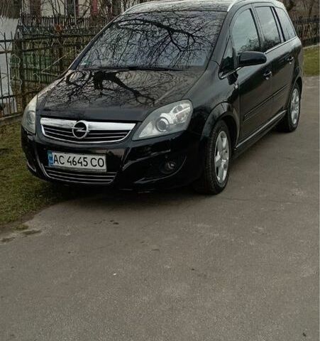 Черный Опель Зафира, объемом двигателя 1.9 л и пробегом 222 тыс. км за 5600 $, фото 1 на Automoto.ua