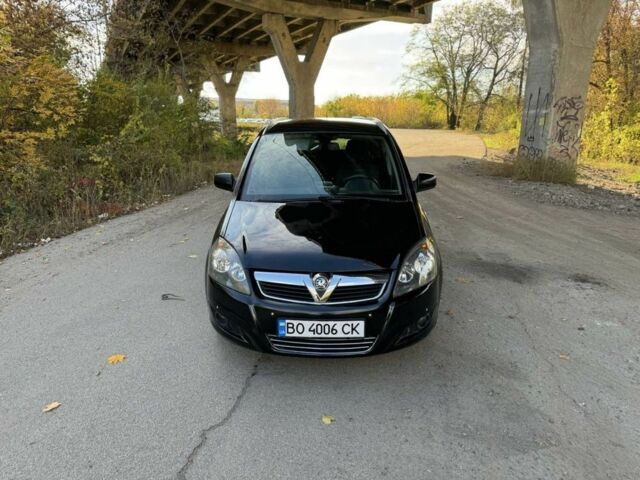 Черный Опель Зафира, объемом двигателя 1.7 л и пробегом 237 тыс. км за 5499 $, фото 6 на Automoto.ua