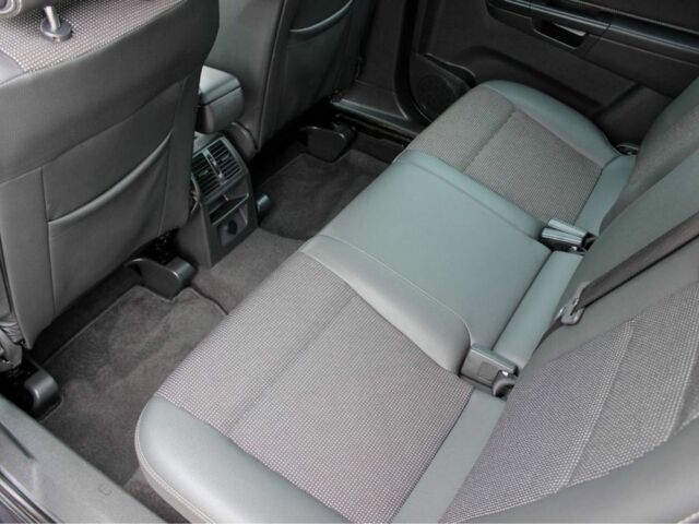 Черный Опель Зафира, объемом двигателя 1.8 л и пробегом 220 тыс. км за 7499 $, фото 13 на Automoto.ua